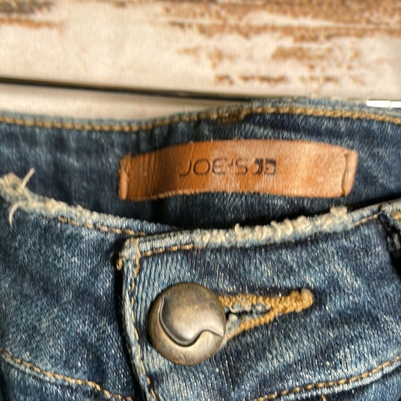 Joe's Women Distressed Jeans Size 27 - Picture 2 of 3